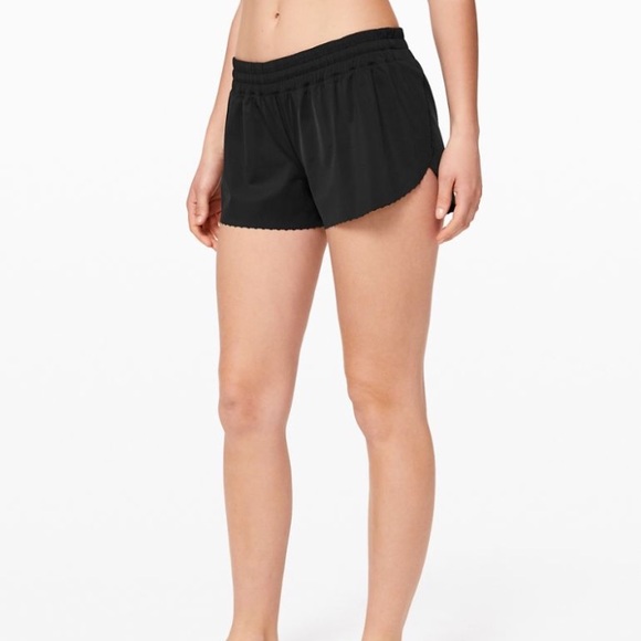 Lululemon Will the Wave surf Shorts 2.5 inch - Picture 2 of 9